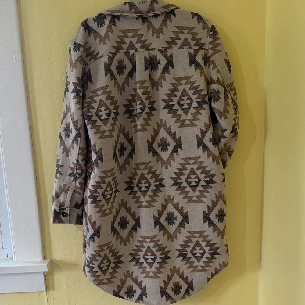 Aztec-Print Beige Button-Up Jacket - Picture 3 of 3